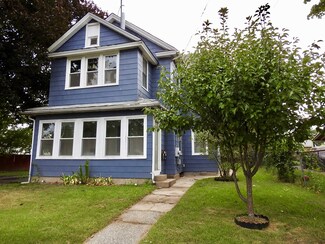 182 Narragansett Blvd, Chicopee, MA 01013