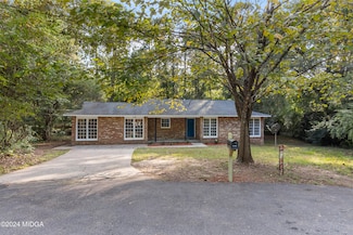 1189 Runnymede Ln, Macon, GA 31220