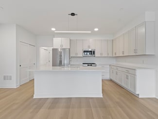 9378 S Alder Place Unit 104, Oak Creek, WI 53154