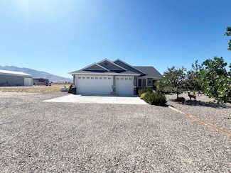 114 Cuerno Verde Dr, Spring Creek, NV 89815