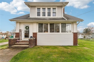 2670 Albrecht Ave, Akron, OH 44312