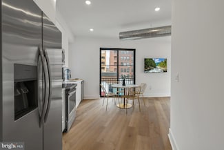 416 W Girard Ave Unit 4, Philadelphia, PA 19123