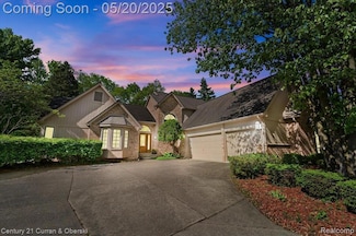 46890 Cider Mill Dr, Novi, MI 48374