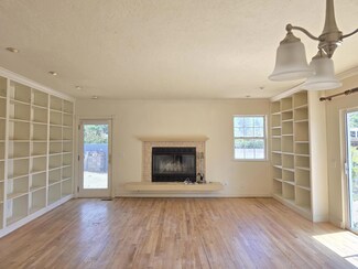 7901 Hendrix Ave NE, Albuquerque, NM 87109
