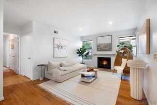 1941 Wellington Ln Unit 7, Vista, CA 92081