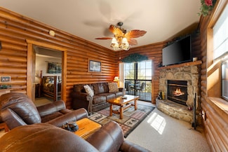 95 Leaning Tree Cir, Branson, MO 65616