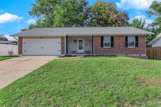 1635 Sundowner Dr, Saint Charles, MO 63303