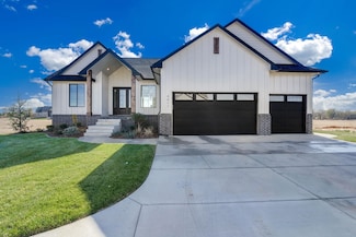 4411 N Grey Meadows St, Maize, KS 67101