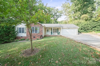 2714 Mauser Dr, Newton, NC 28658