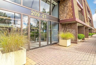 20921 26th Ave Unit 2D, Bayside, NY 11360