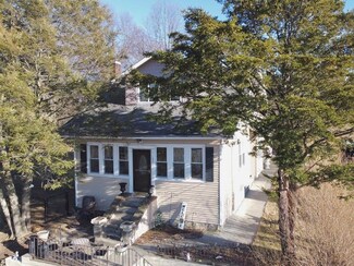 190 Norfolk St, Worcester, MA 01604