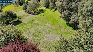 7 Ashbrook Place, Moraga, CA 94556