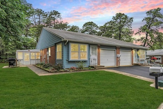 11 Lexington Dr, Manchester Township, NJ 08759