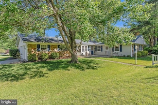 1711 Tedbury St, Crofton, MD 21114