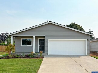 2069 Luna Way, Lebanon, OR 97355