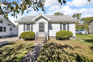 144 Walcott Ave, Jackson, MI 49203