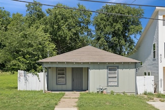 607 S Moore St, Dallas, TX 75203