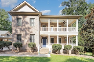 5888 Hidden Oaks Ln, Clover, SC 29710