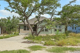 150 Hill Dr, Spring Branch, TX 78070