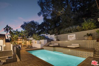 5500 Red Oak Dr, Los Angeles, CA 90068