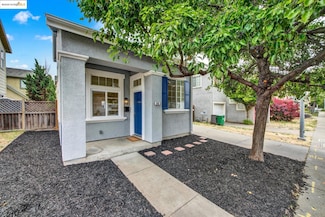 910 Myrtle St, Oakland, CA 94607