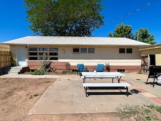 508 Springview St, Thermopolis, WY 82443