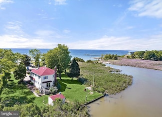 101 Beachside Dr, Stevensville, MD 21666