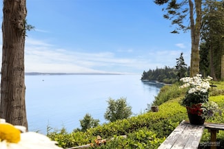 1620 E Marrowstone Rd, Nordland, WA 98358
