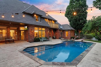 1908 Worthington Ln, Edmond, OK 73013