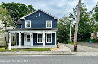 42 Ulster Ave, Saugerties, NY 12477
