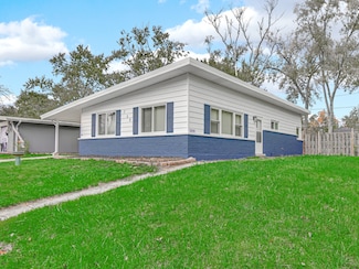 304 Seneca St, Park Forest, IL 60466