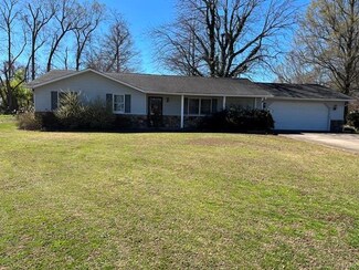 101 Boucher St, Dexter, MO 63841