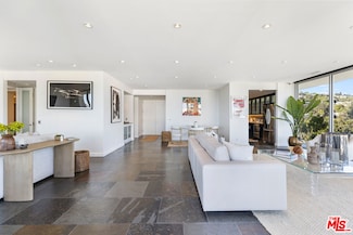 9255 Doheny Rd Unit 1006, West Hollywood, CA 90069