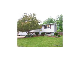 2890 Meadowview Dr, Parkersburg, WV 26104