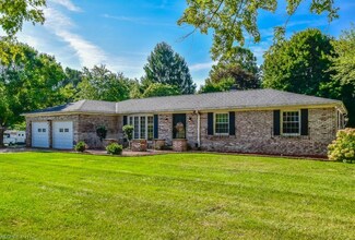 5010 Quincy St NW, Canton, OH 44708