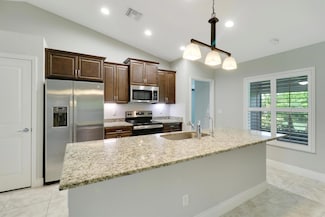 242 SW South Quick Cir, Port Saint Lucie, FL 34953