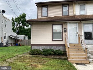 241 Randall St, Crum Lynne, PA 19022