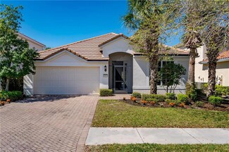 1977 Sagebrush Cir, Naples, FL 34120