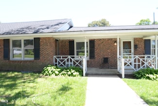 521 S Lombard St, Clayton, NC 27520