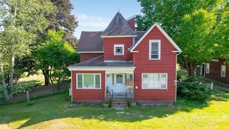 6 Pinewoods Rd, Lisbon, ME 04250