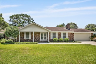 204 Pine Grove Dr, Savannah, GA 31419
