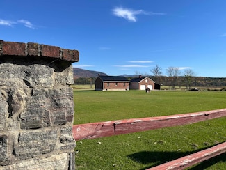 674 Middle Rd, Salisbury, VT 05769