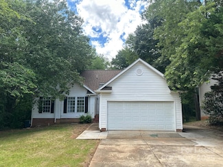 1617 Sugar Hollow Dr, Charlotte, NC 28214