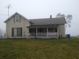 622 E Grand Ave, Rosholt, WI 54473