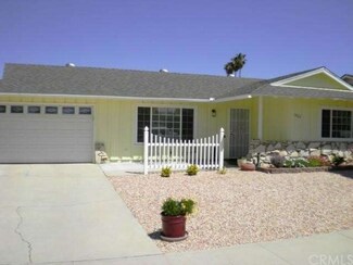 1420 Edgewood Ln, Hemet, CA 92543