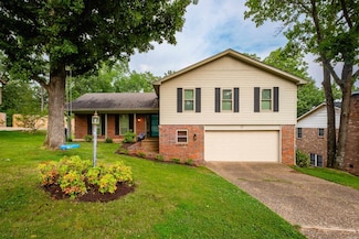 27 Crownpoint Rd, Little Rock, AR 72227