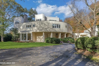 897 Lake Ave, Greenwich, CT 06831
