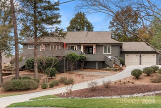 85 Heritage Dr, Clover, SC 29710