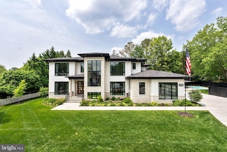 8100 Lewinsville Rd, McLean, VA 22102