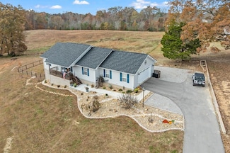 1909 Alex Ln, Cookeville, TN 38506